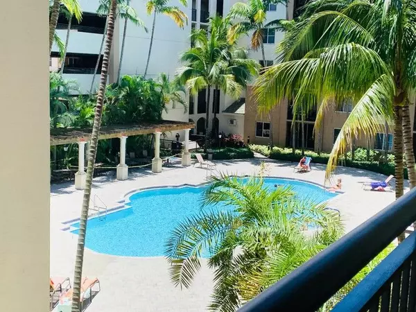 Boynton Beach, FL 33426,1660 Renaissance Commons BLVD 2608