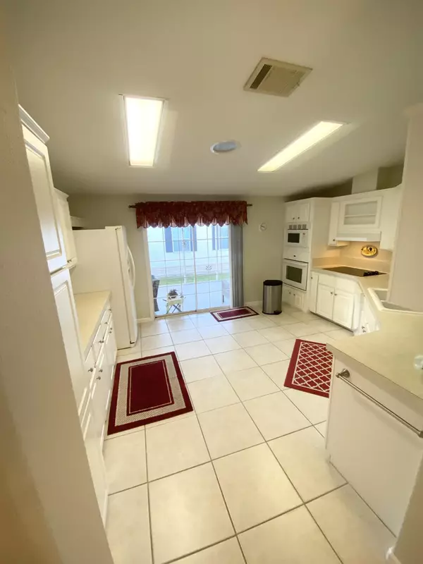 Fort Pierce, FL 34982,436 Tropical Isles CIR