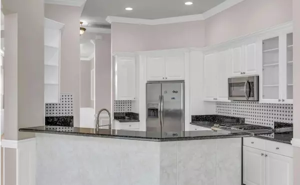 Port Saint Lucie, FL 34986,198 Magnolia Lakes BLVD