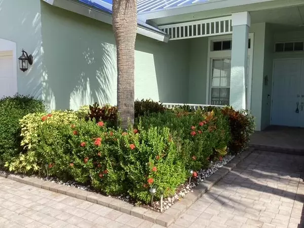 Port Saint Lucie, FL 34986,198 Magnolia Lakes BLVD