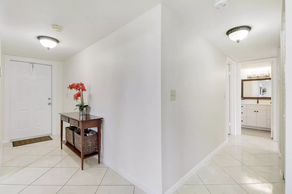 Delray Beach, FL 33445,1700 Dover RD 106a