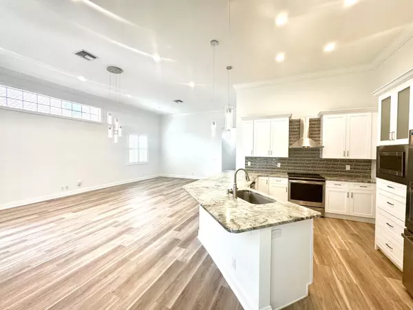 Jupiter, FL 33458,195 Via Veracruz