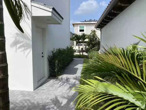 Palm Beach Gardens, FL 33418,13260 Machiavelli WAY A