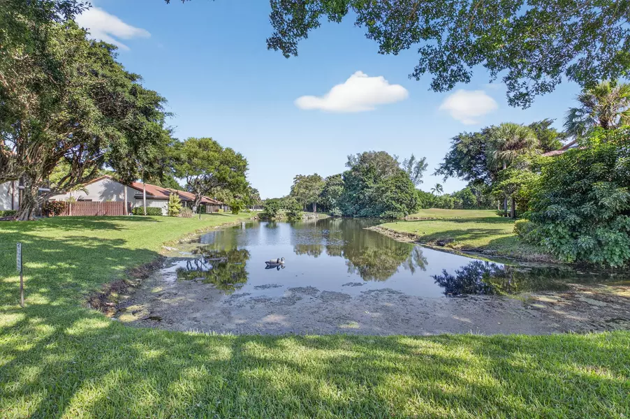 21698 Cypress RD 44c, Boca Raton, FL 33433