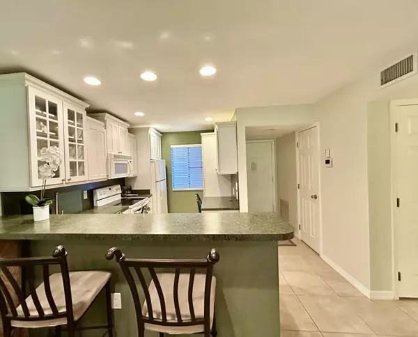 Lake Worth, FL 33467,4801 Esedra CT 104