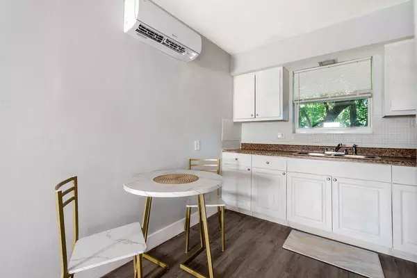 Hollywood, FL 33020,1826 Sherman ST 7