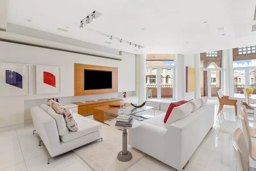 300 SE 5th AVE 8080, Boca Raton, FL 33432