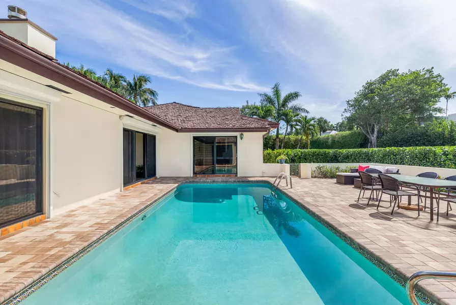 575 N Lake WAY, Palm Beach, FL 33480