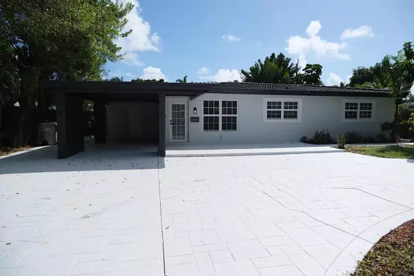 1084 SW 4th AVE, Pompano Beach, FL 33060