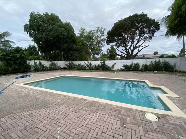 Lake Park, FL 33403,330 Cypress DR Unit C