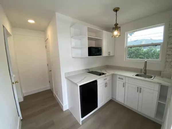 Lake Park, FL 33403,330 Cypress DR Unit C