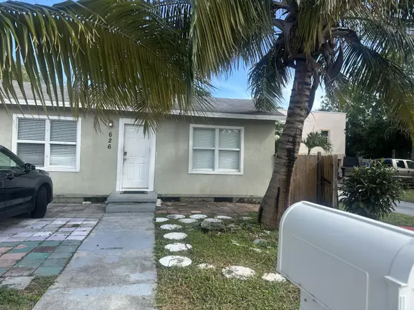 Lake Worth Beach, FL 33460,626 S Pine ST