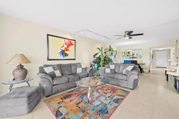 Pompano Beach, FL 33069,808 Cypress BLVD 206