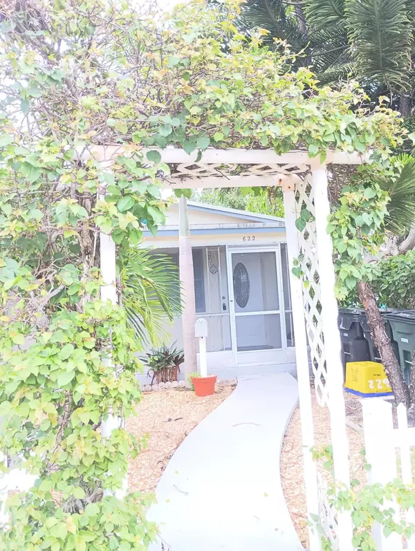 Lake Worth Beach, FL 33460,622 N L ST