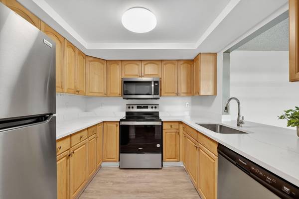 2513 S 17th St ST 206, Fort Pierce, FL 34982