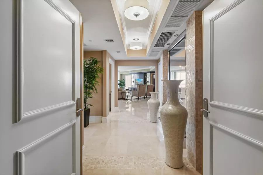 5050 N Ocean DR 703, Singer Island, FL 33404