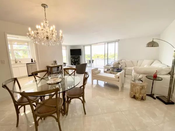 South Palm Beach, FL 33480,3575 S Ocean BLVD 404