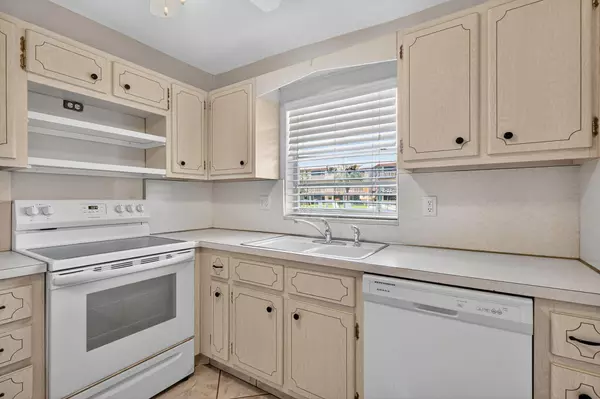 Hollywood, FL 33021,5300 Washington ST J116