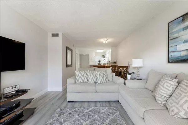 Pompano Beach, FL 33069,2230 N Cypress Bend DR 209