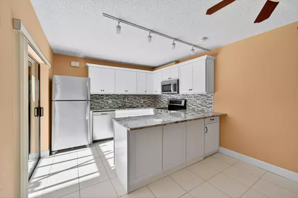 Palm Beach Gardens, FL 33418,1115 11th TER 1115