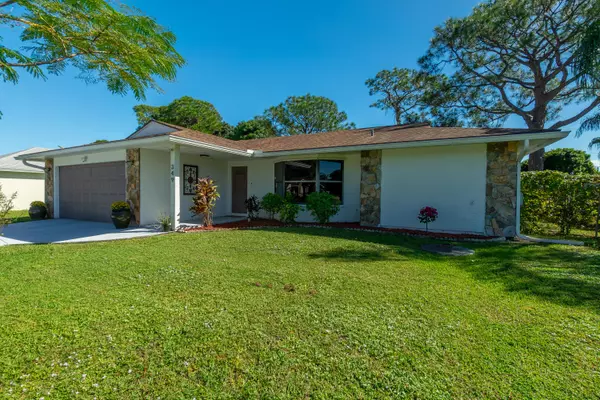 Port Saint Lucie, FL 34983,349 NW Avens ST