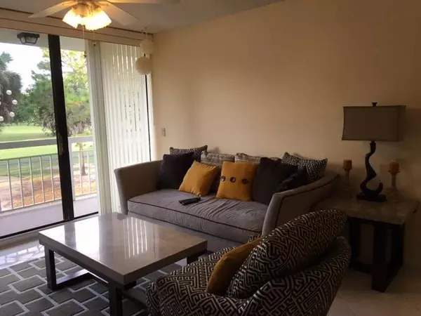 Boca Raton, FL 33433,6169 Balboa CIR 203