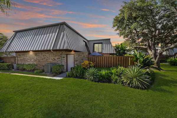 Jupiter, FL 33477,1420 Ocean WAY 30c