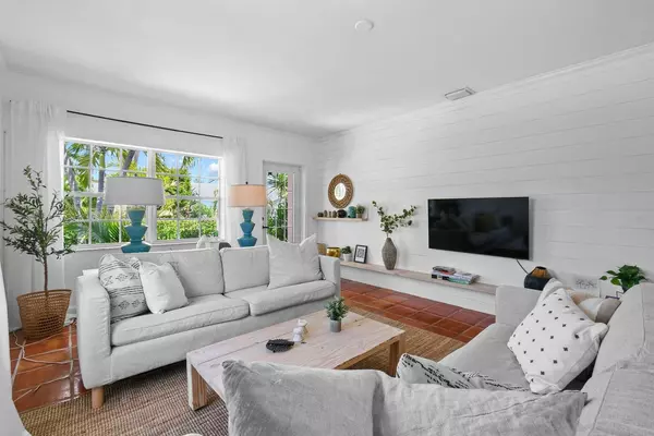 Lake Worth Beach, FL 33460,815 N Ocean Breeze