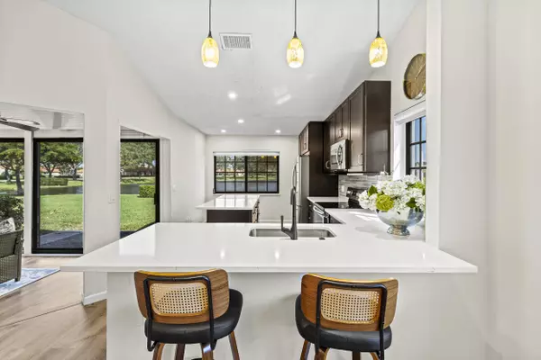 Boynton Beach, FL 33472,8261 Waterline DR