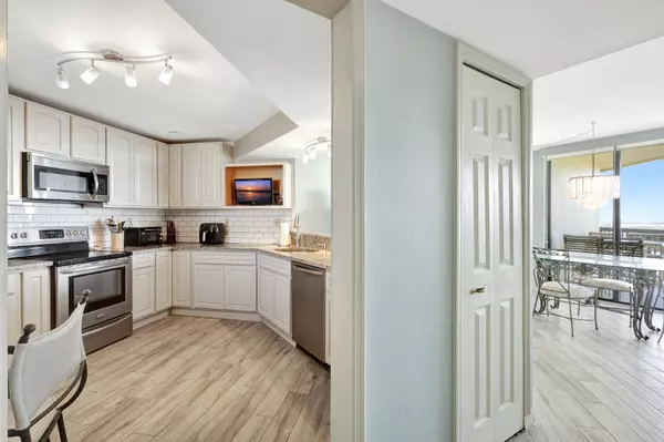 Jensen Beach, FL 34957,9500 S Ocean DR Ph-10