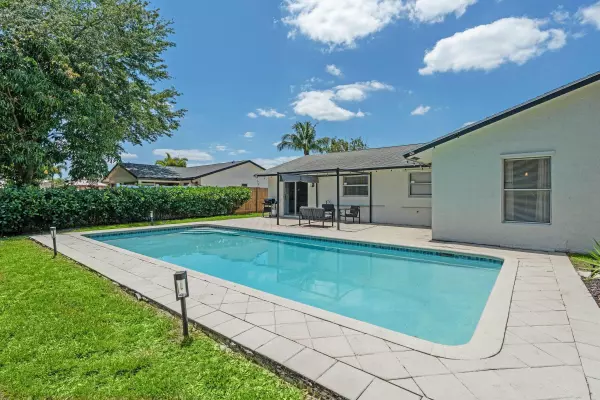 Royal Palm Beach, FL 33411,188 Martin CIR