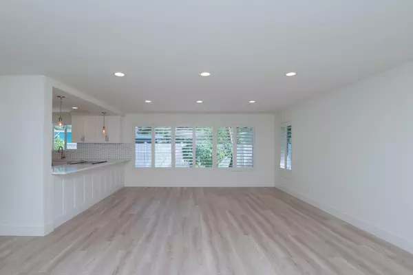 Lake Clarke Shores, FL 33406,7504 Pine Tree LN