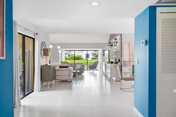 Boynton Beach, FL 33437,5598 Kiowa CIR