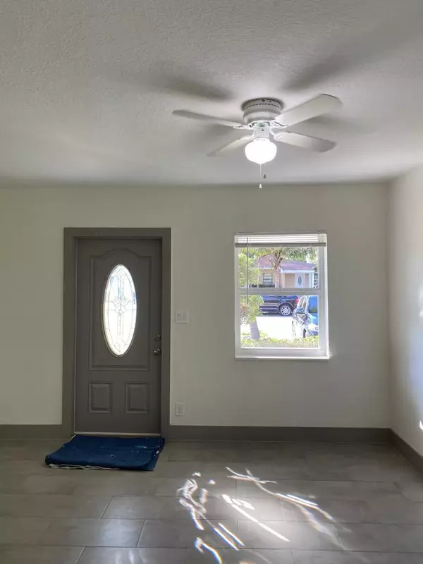 Lake Worth Beach, FL 33460,1218 S B ST