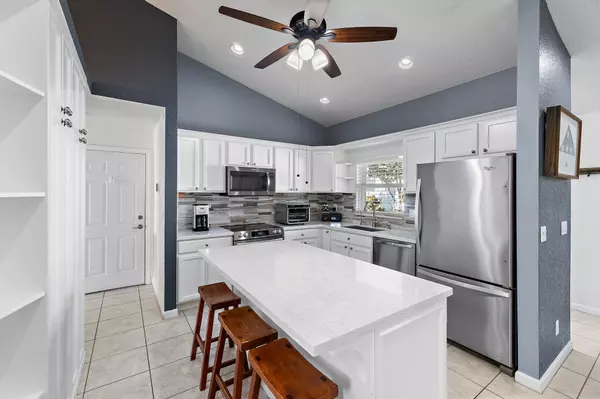 Jupiter, FL 33458,146 Pennock Landing CIR