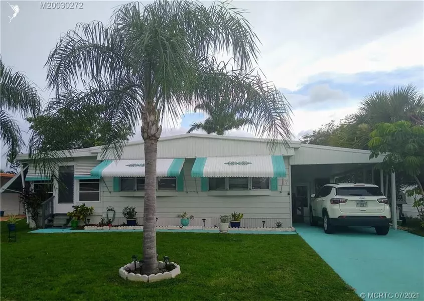 17 Madrid LN, Port Saint Lucie, FL 34952