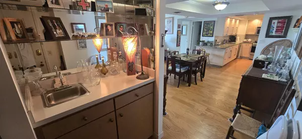 West Palm Beach, FL 33407,5600 N Flagler DR 801