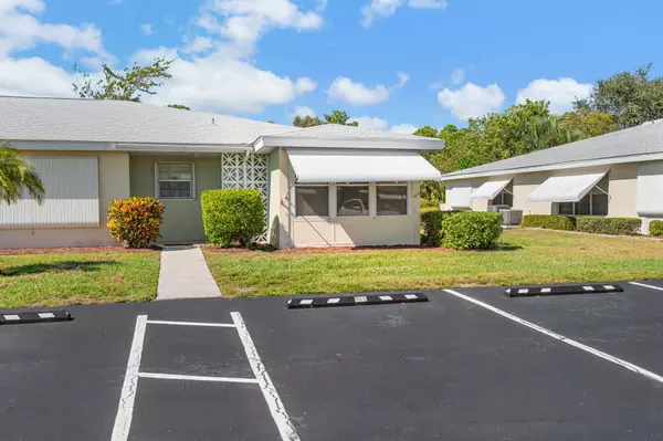 Fort Pierce, FL 34982,109 Lakes End DR D