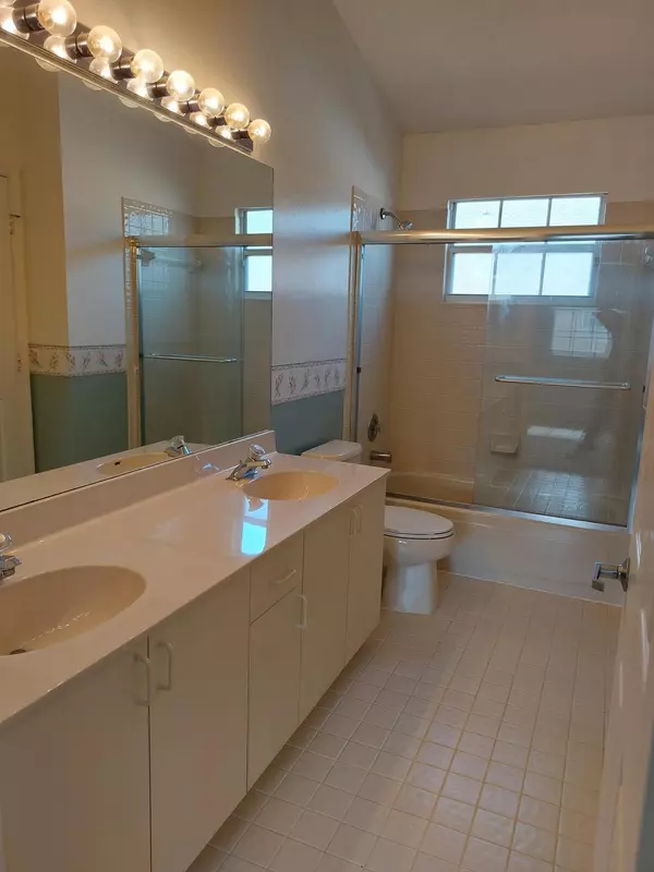 Jupiter, FL 33458,331 Oak Crest TER 331