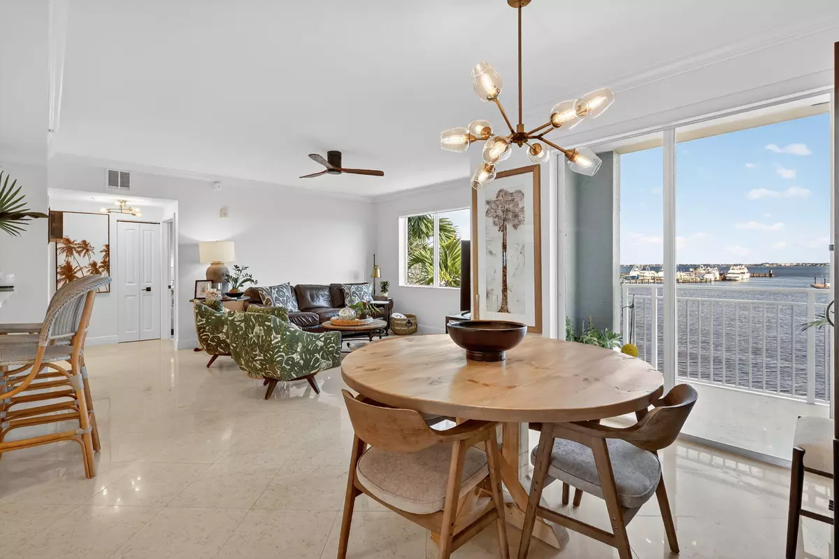 Stuart, FL 34994,675 NW Flagler AVE 202