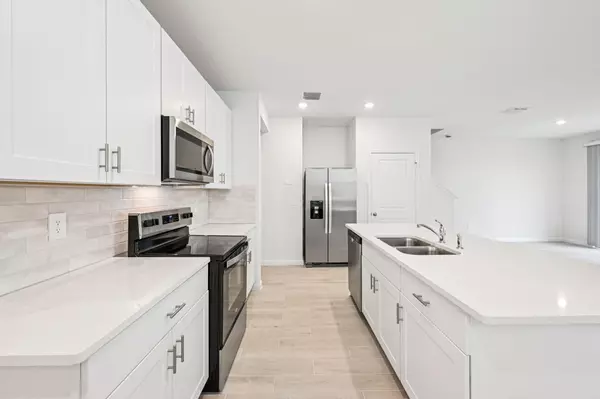 Fort Pierce, FL 34982,591 Salisbury CIR