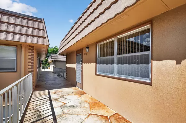 Delray Beach, FL 33446,620 Brittany M