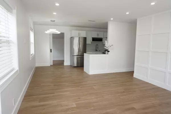 Jupiter, FL 33458,403 Pinegrove AVE