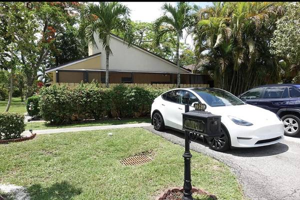 11720 Timbers WAY, Boca Raton, FL 33428