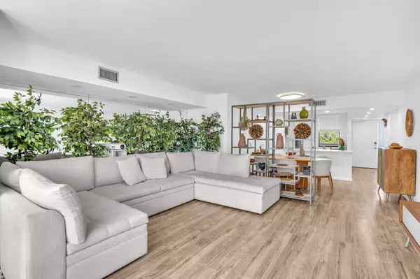 Coconut Creek, FL 33066,4133 S S Carambola CIR G305