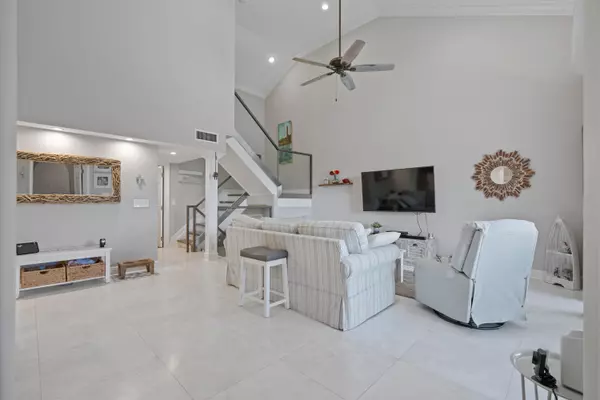 Jupiter, FL 33477,2706 N Fairway DR