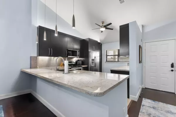 6944 Briarlake CIR 205, Palm Beach Gardens, FL 33418