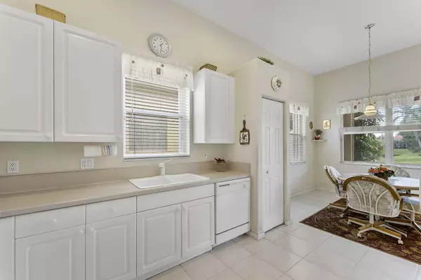 Delray Beach, FL 33446,7112 Demedici CIR
