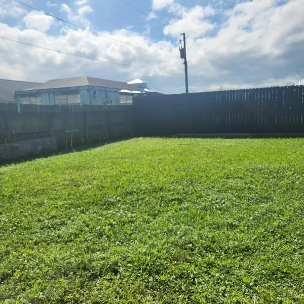 Stuart, FL 34997,855 SE Highland AVE