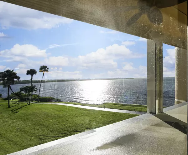 Jensen Beach, FL 34957,3432 NE Causeway BLVD 4-303